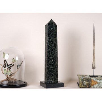 Kambamba Jasper obelisk