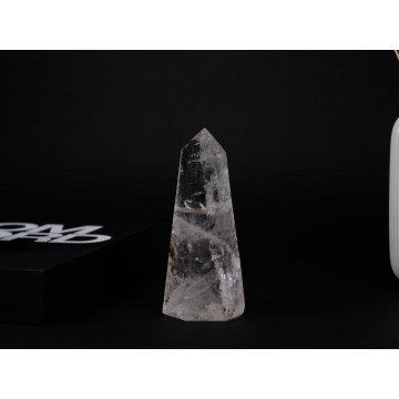 Quartz crystal point