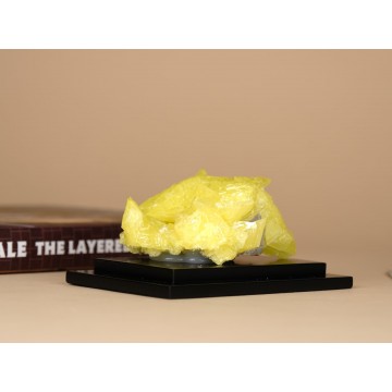 Yellow Sulfur crystals