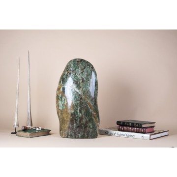 Free form Chrysoprase